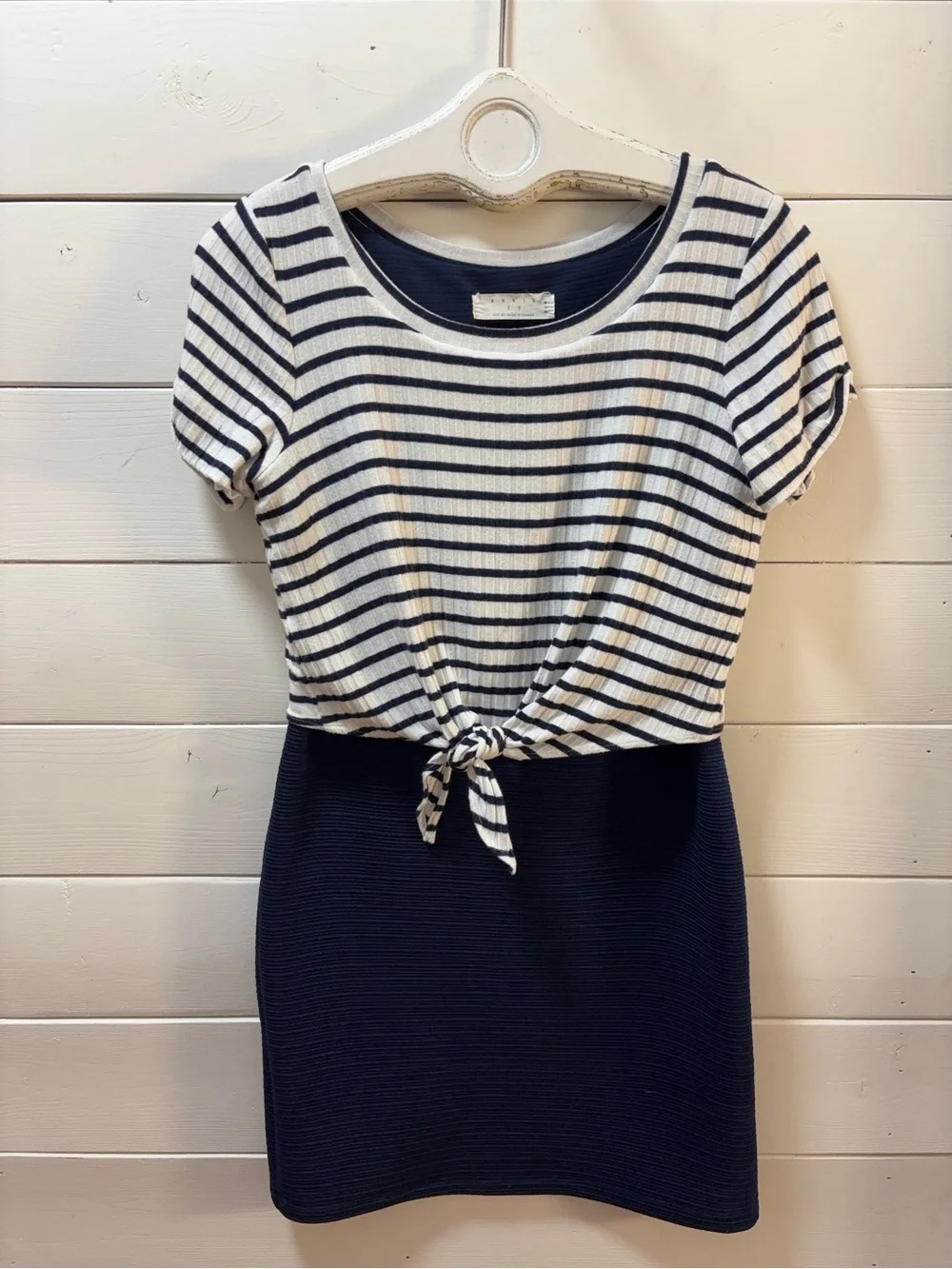 ANNIE 50 Navy & White Striped Tie Front Dress Size M - Picture 2 of 10